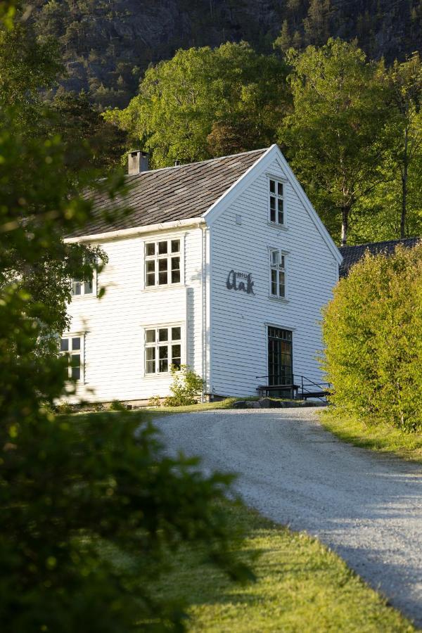 Hotel Aak Åndalsnes エクステリア 写真