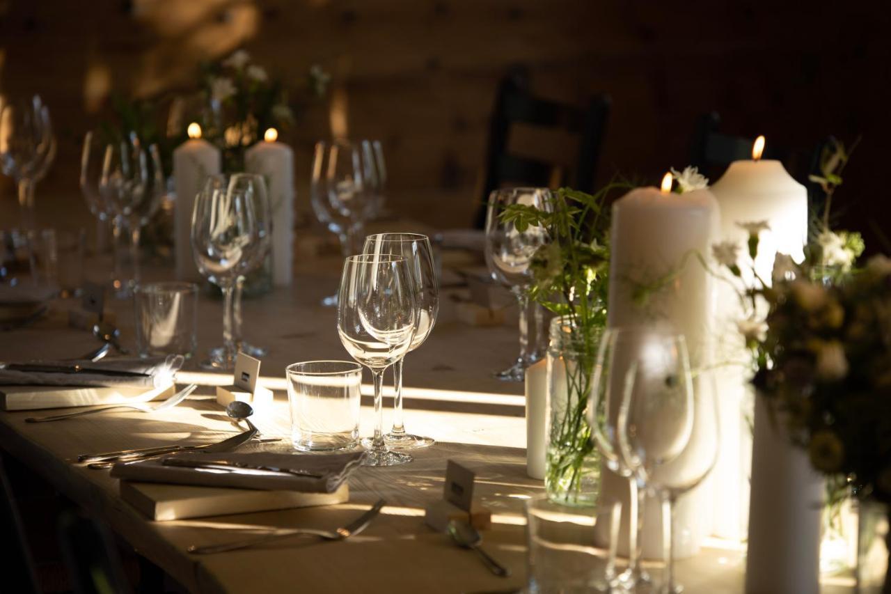 Hotel Aak Åndalsnes エクステリア 写真