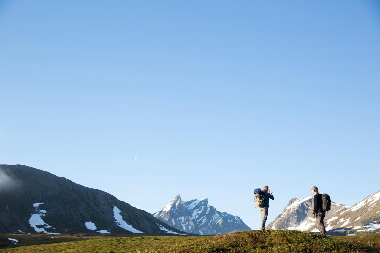Hotel Aak Åndalsnes エクステリア 写真