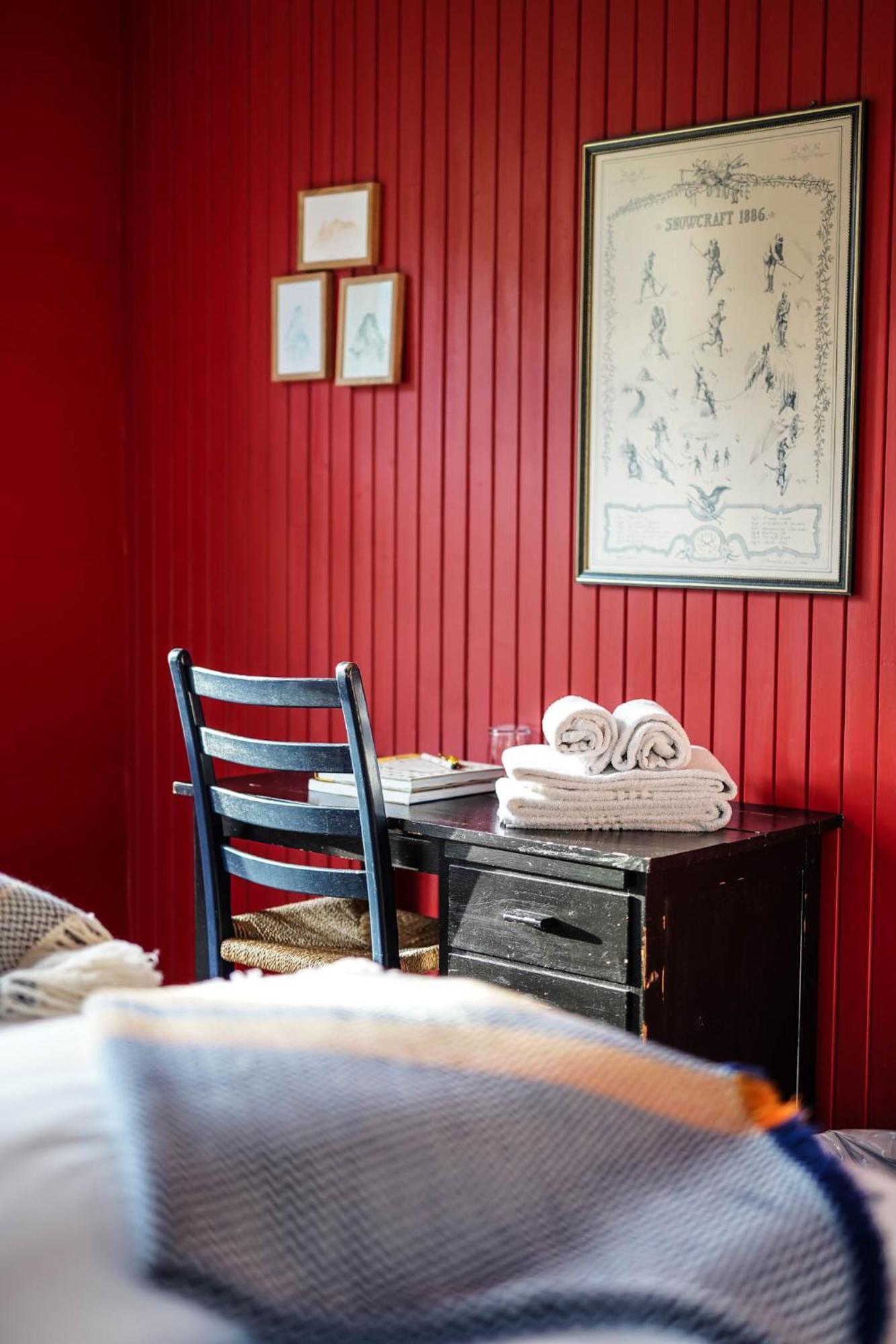 Hotel Aak Åndalsnes エクステリア 写真